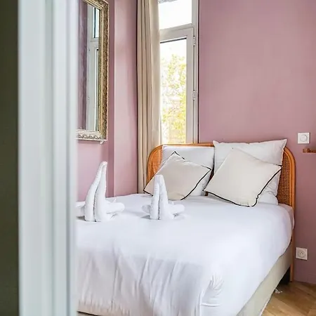 Proche Parc Monceau #arcdetriomphe-ii Appartement Parijs